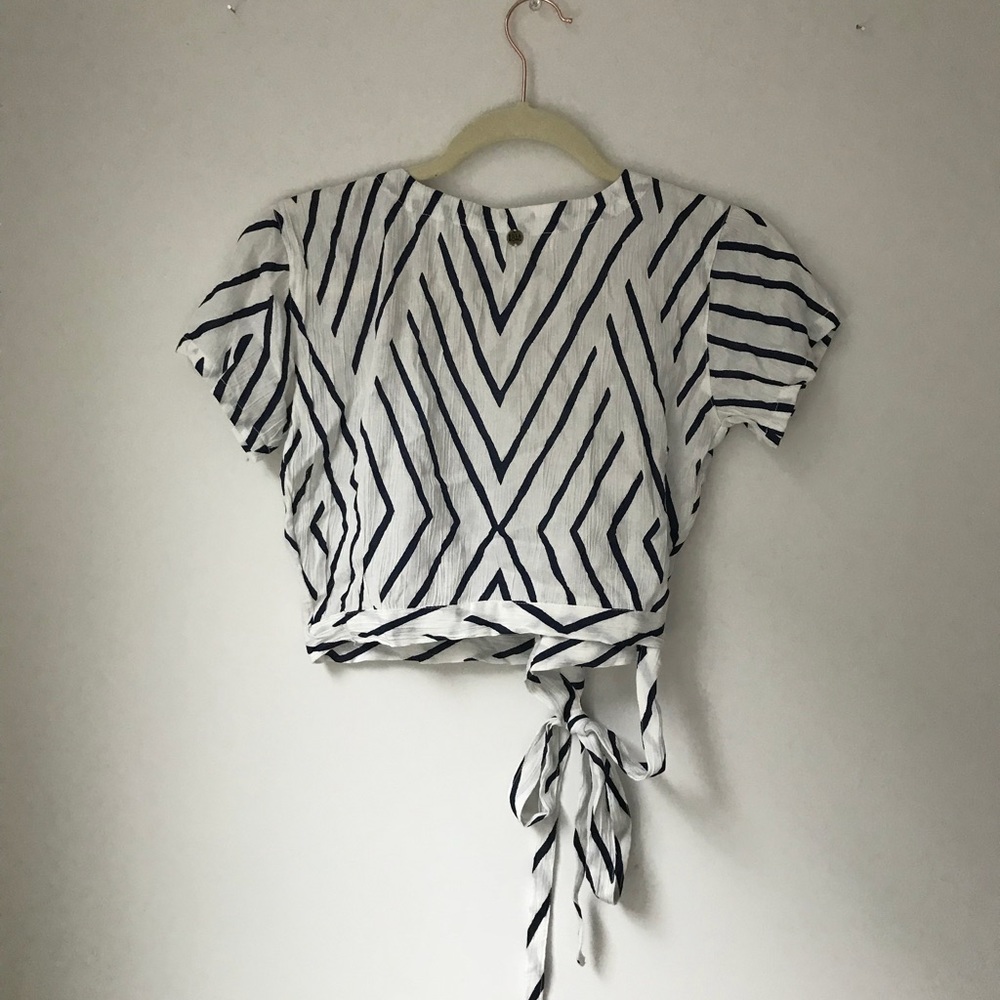 Billabong Wrap Crop Top - Picture 5 of 7